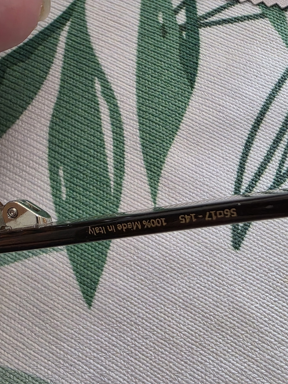 Maui Jim Glory Glory 56-17-145
Authentic Maui Jim Glory Glory New - Picture 8 of 16